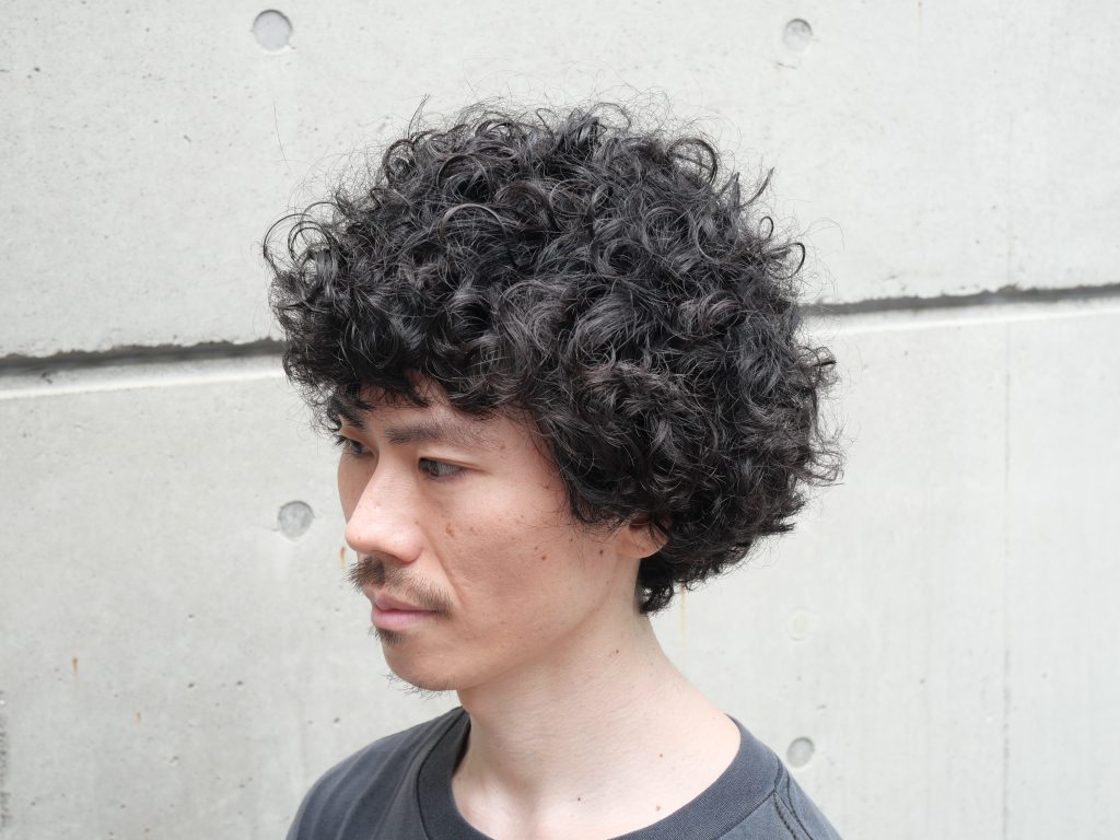 メンズ髪型 30代40代おススメパーマスタイル 渋谷の美容院 メンズパーマが得意 Boucle